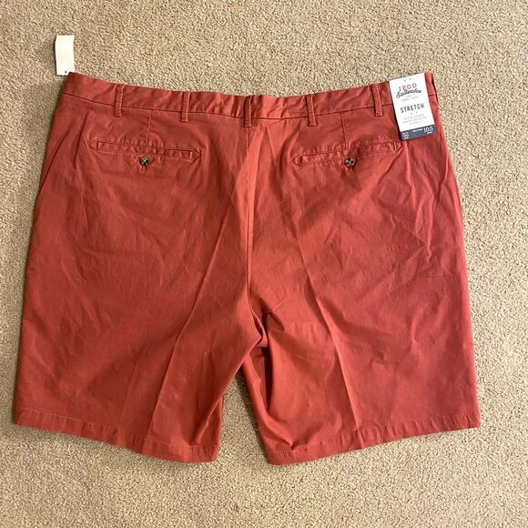 NWT IZOD Men's Big & Tall Flat Front Chino Short Saltwater Red 52W 10.5 Inseam - Picture 2 of 5